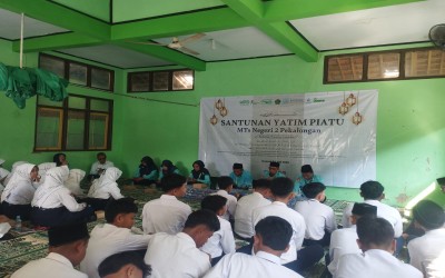 Merajut Kasih di Bulan Muharam, MTsN 2 Pekalongan Salurkan Santunan kepada 56 Murid Yatim